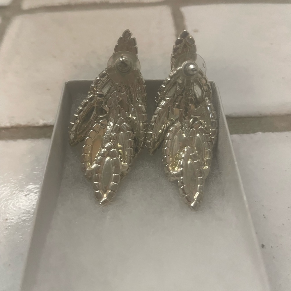Beautiful drop pierced earrings - Picture 2 of 3